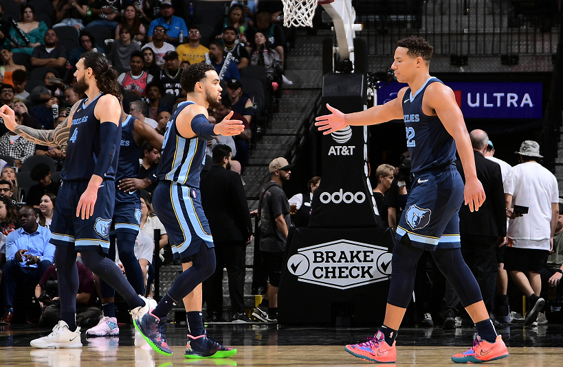  沃尔夫斯堡绝杀逃离降级区边缘  