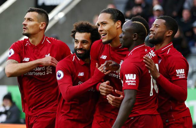  范戴克伤缺四周，利物浦防线告急  